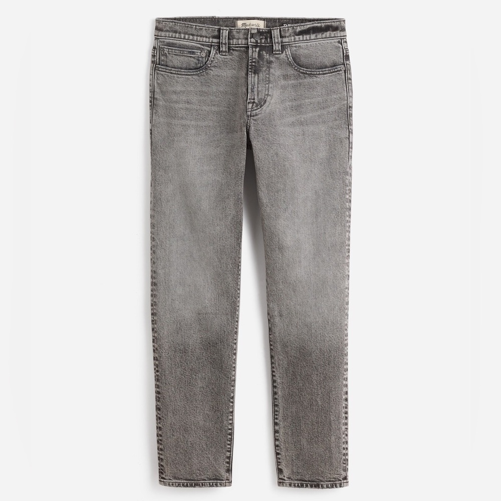 Madewell Men's Relaxed Taper Jeans in Gray